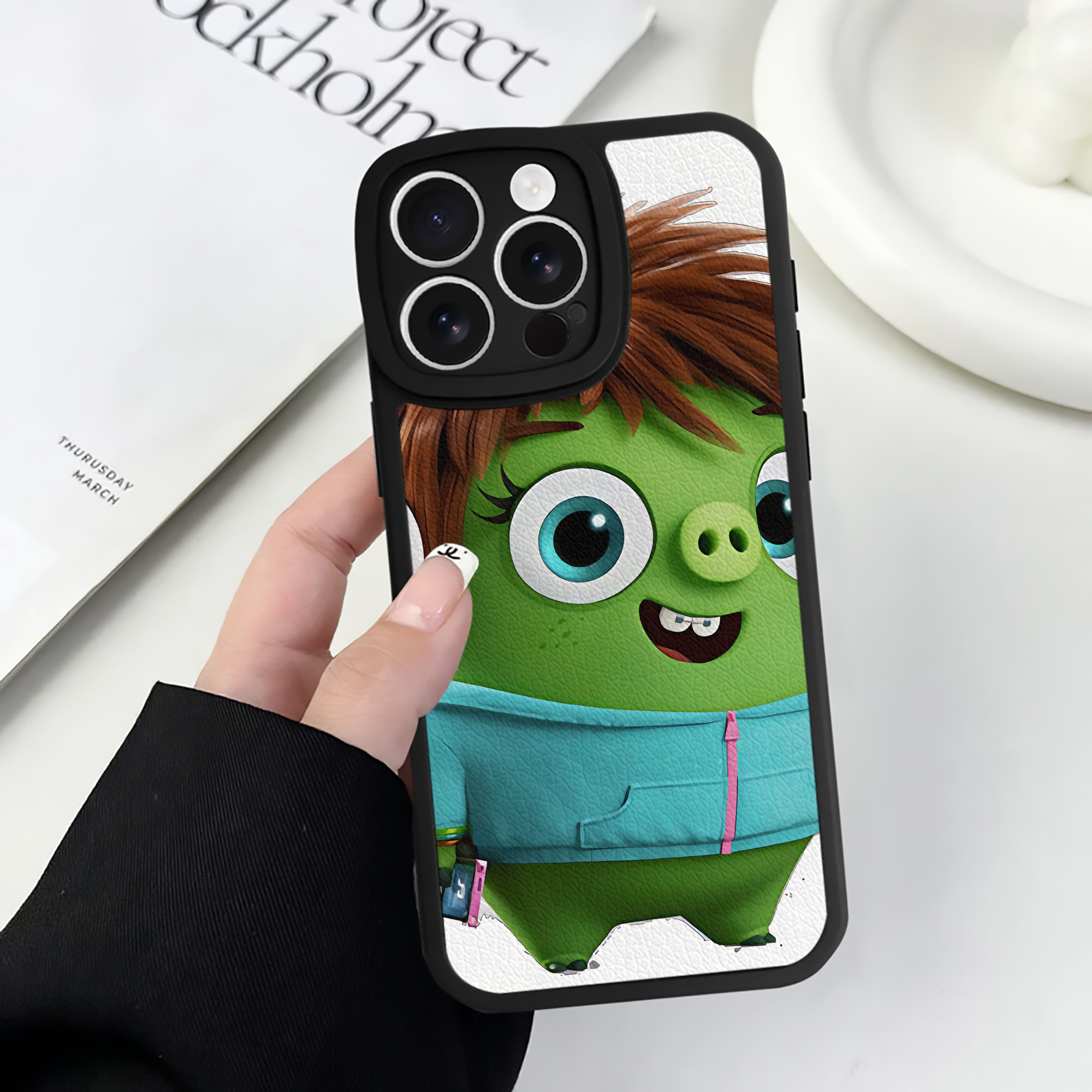 （画像用） Angry Birds アングリーバード 【iPhone 16シリーズ対応】シリコンスマホケース（レザー調） 材質：シリコン